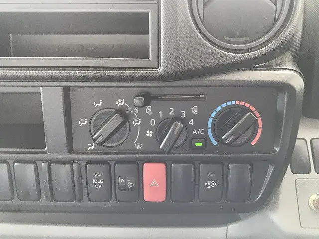 トヨタ トヨエース LDF-KDY281(4WD)の写真28