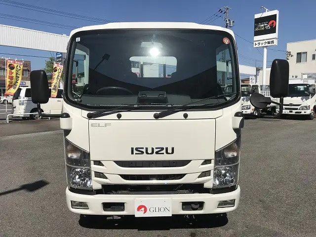 いすゞ エルフ 2RG-NMR88R(2WD)の写真2