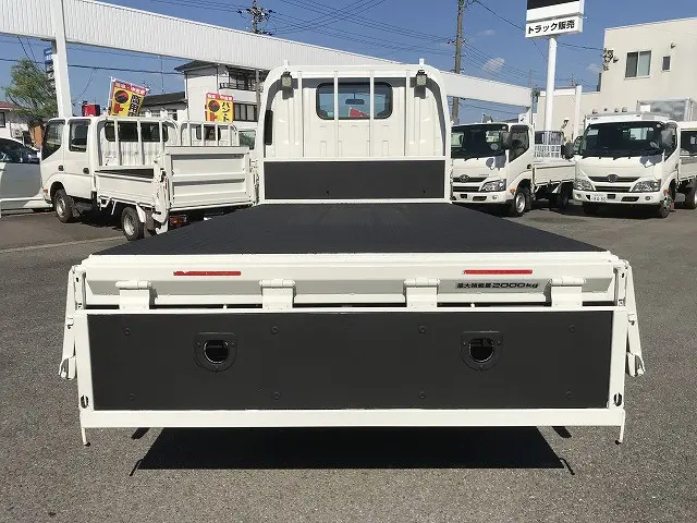 いすゞ エルフ 2RG-NMR88R(2WD)の写真14