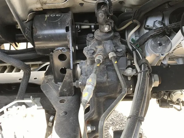 いすゞ エルフ 2RG-NMR88R(2WD)の写真20