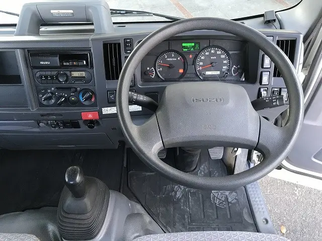 いすゞ エルフ 2RG-NMR88R(2WD)の写真25