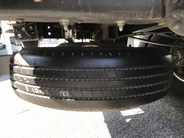 いすゞ エルフ 2RG-NMR88R(2WD)の写真45