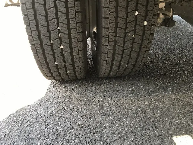 いすゞ エルフ 2RG-NMR88R(2WD)の写真48