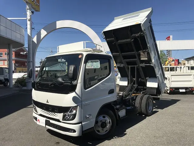 三菱 キャンター 2RG-FBA60(2WD)の写真1