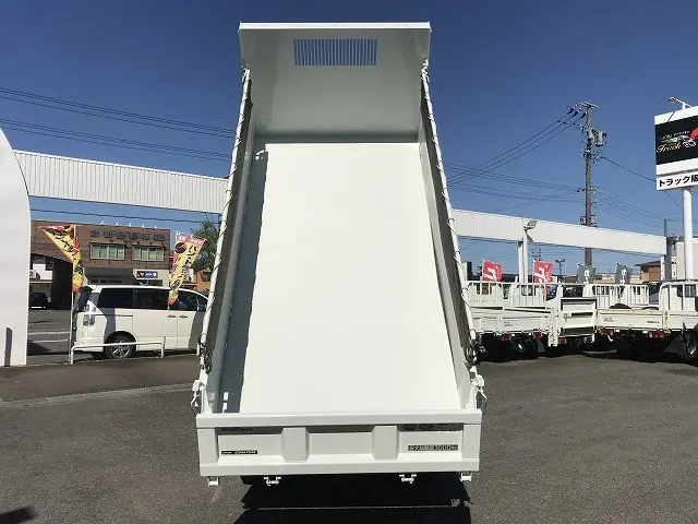 三菱 キャンター 2RG-FBA60(2WD)の写真5
