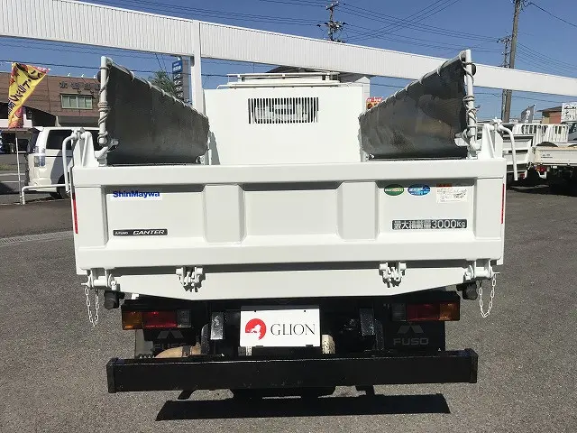 三菱 キャンター 2RG-FBA60(2WD)の写真13