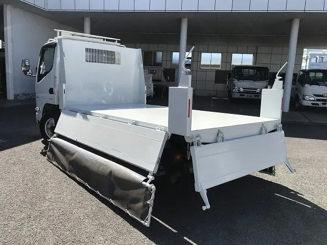 三菱 キャンター 2RG-FBA60(2WD)の写真19