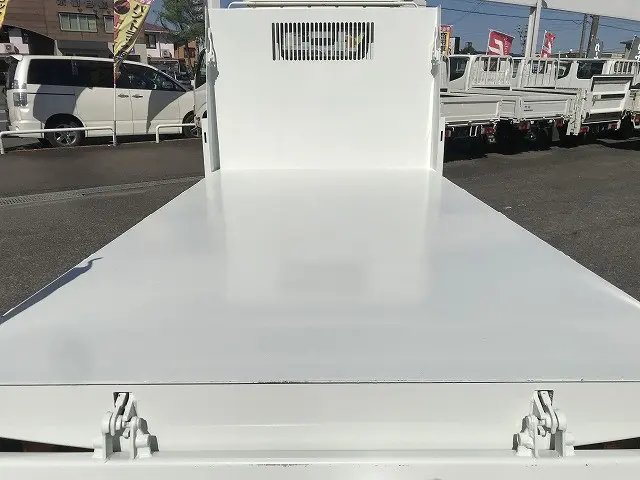 三菱 キャンター 2RG-FBA60(2WD)の写真24