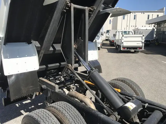 三菱 キャンター 2RG-FBA60(2WD)の写真38