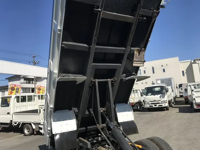 三菱 キャンター 2RG-FBA60(2WD)の写真39