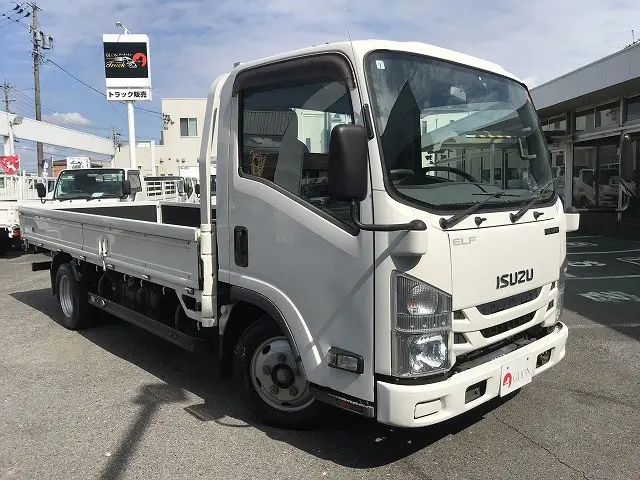 いすゞ エルフ TRG-NLR85AR(2WD)の写真3
