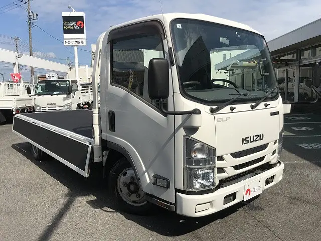 いすゞ エルフ TRG-NLR85AR(2WD)の写真10