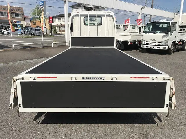 いすゞ エルフ TRG-NLR85AR(2WD)の写真14