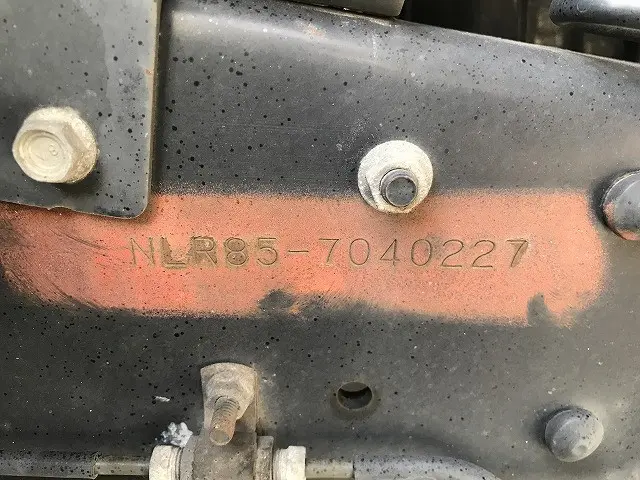 いすゞ エルフ TRG-NLR85AR(2WD)の写真17
