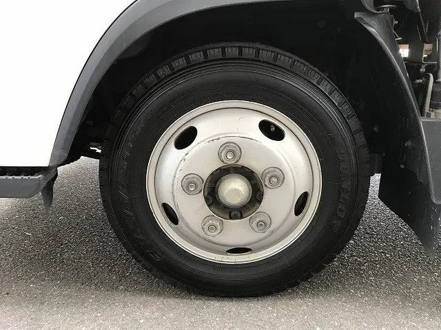 いすゞ エルフ TRG-NLR85AR(2WD)の写真25