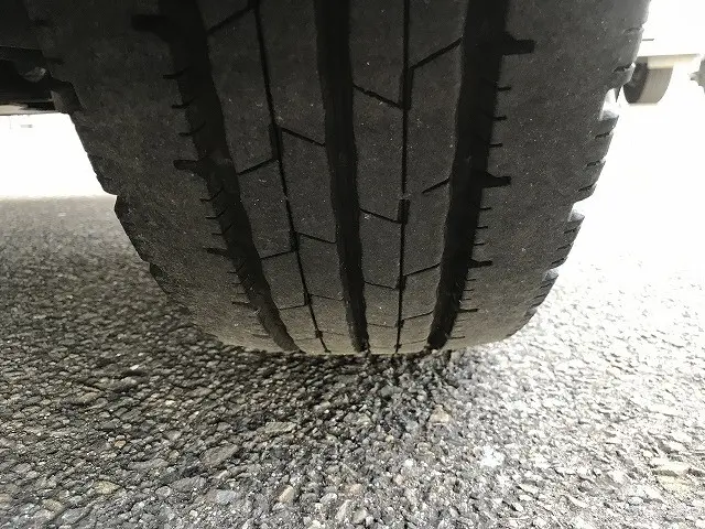 いすゞ エルフ TRG-NLR85AR(2WD)の写真29