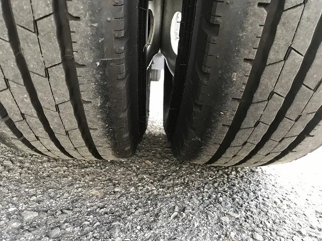 いすゞ エルフ TRG-NLR85AR(2WD)の写真32