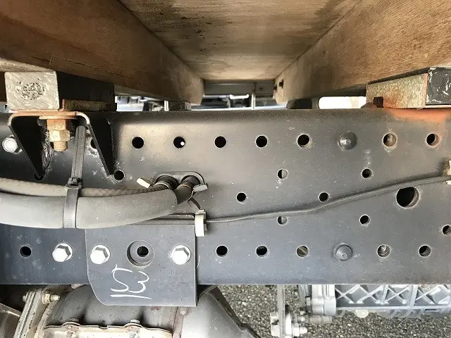 いすゞ エルフ TRG-NLR85AR(2WD)の写真34