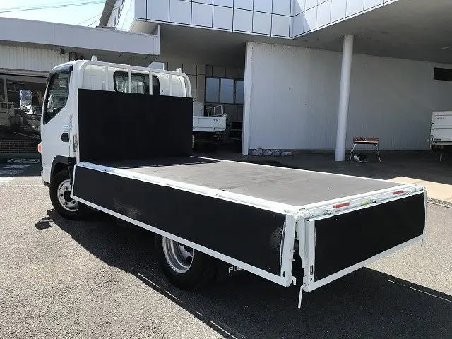 三菱 キャンター TPG-FBA20(2WD)の写真11