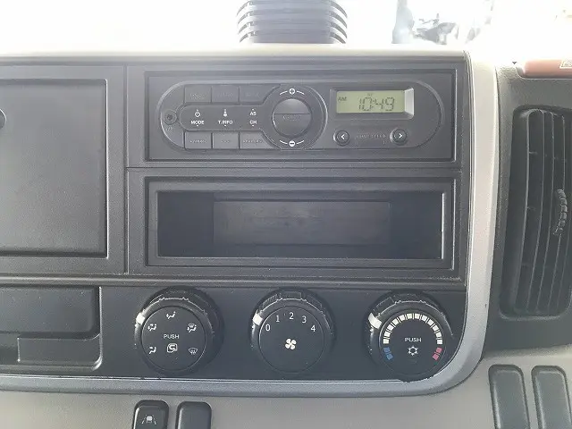 三菱 キャンター TPG-FBA20(2WD)の写真27
