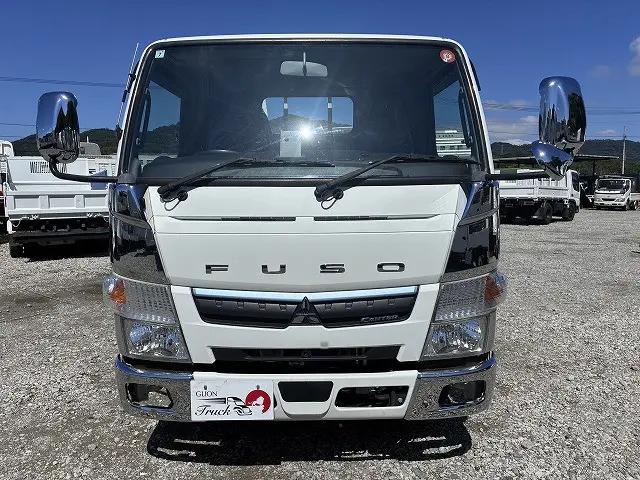 三菱 キャンター 2PG-FBAV0(2WD)の写真2