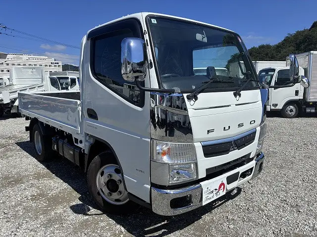 三菱 キャンター 2PG-FBAV0(2WD)の写真3