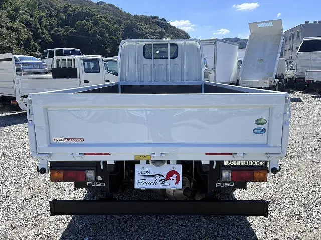 三菱 キャンター 2PG-FBAV0(2WD)の写真7