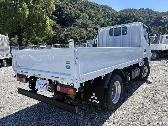 三菱 キャンター 2PG-FBAV0(2WD)の写真8