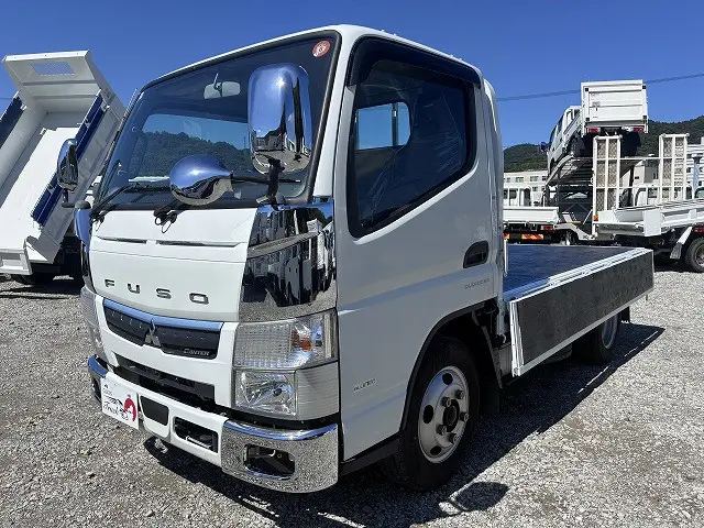 三菱 キャンター 2PG-FBAV0(2WD)の写真9