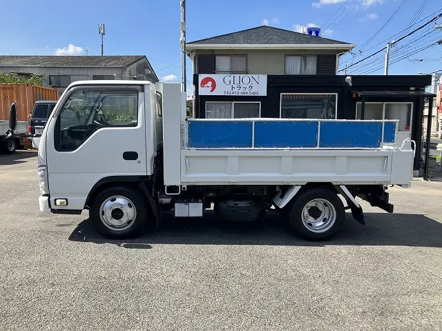 いすゞ エルフ 2RG-NKR88AN(2WD)の写真11