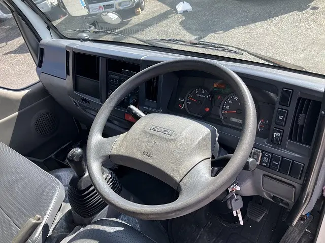 いすゞ エルフ 2RG-NKR88AN(2WD)の写真38