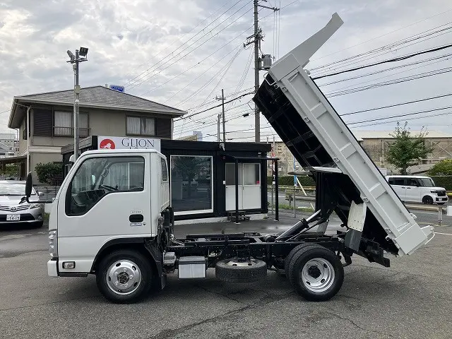 いすゞ エルフ TKG-NKS85AN(4WD)の写真4