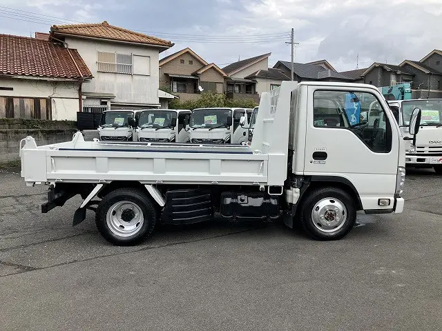 いすゞ エルフ TKG-NKS85AN(4WD)の写真12