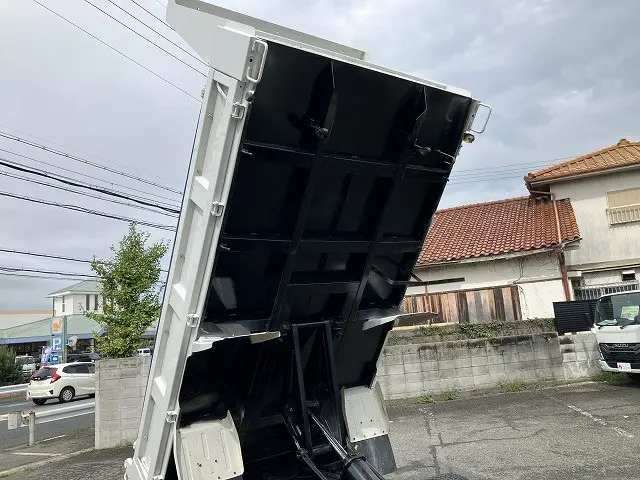 いすゞ エルフ TKG-NKS85AN(4WD)の写真26