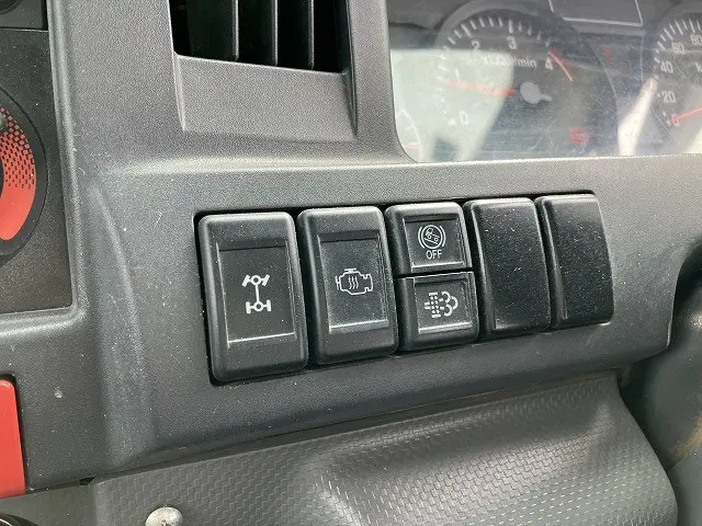いすゞ エルフ TKG-NKS85AN(4WD)の写真41