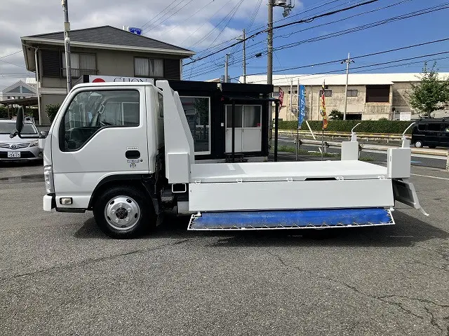 いすゞ エルフ TKG-NKS85AN(4WD)の写真19