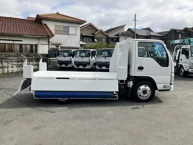 いすゞ エルフ TKG-NKS85AN(4WD)の写真20