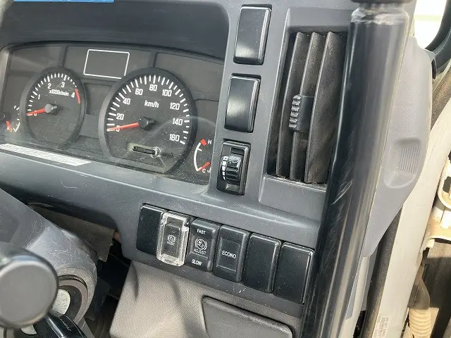いすゞ エルフ TKG-NKS85AN(4WD)の写真32