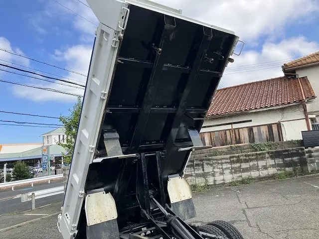 いすゞ エルフ TKG-NKS85AN(4WD)の写真45