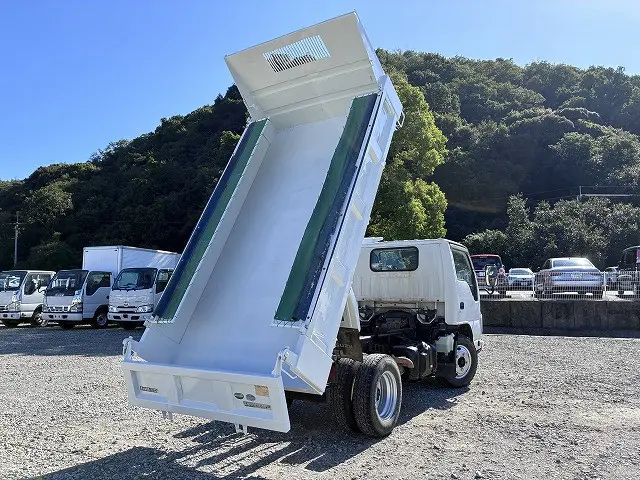 いすゞ エルフ BKG-NKR85AD(2WD)の写真8