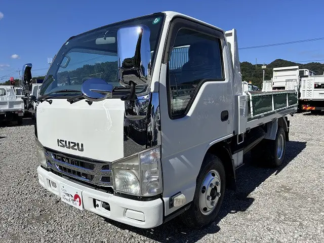 いすゞ エルフ BKG-NKR85AD(2WD)の写真9