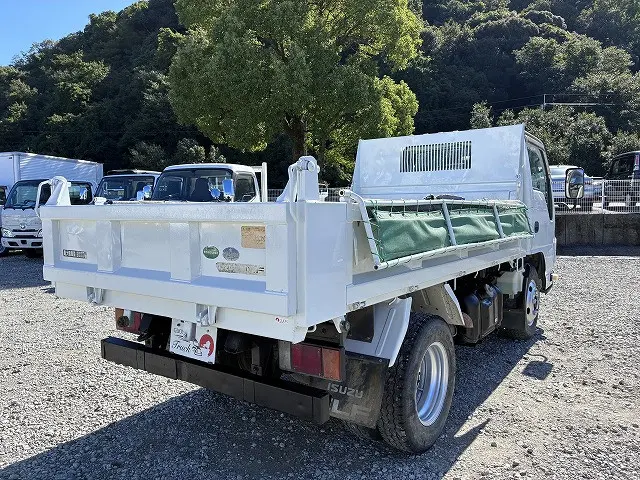いすゞ エルフ BKG-NKR85AD(2WD)の写真15