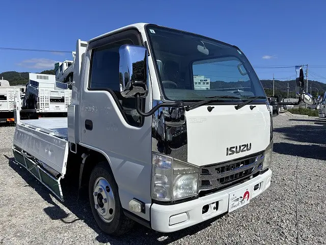 いすゞ エルフ BKG-NKR85AD(2WD)の写真19