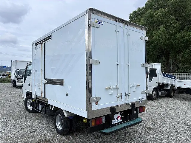 いすゞ エルフ TPG-NHR85AN(2WD)の写真6