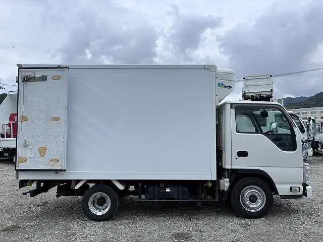 いすゞ エルフ TPG-NHR85AN(2WD)の写真12