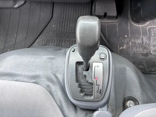 いすゞ エルフ TPG-NHR85AN(2WD)の写真33