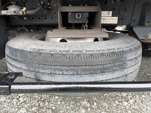 いすゞ エルフ TPG-NHR85AN(2WD)の写真41