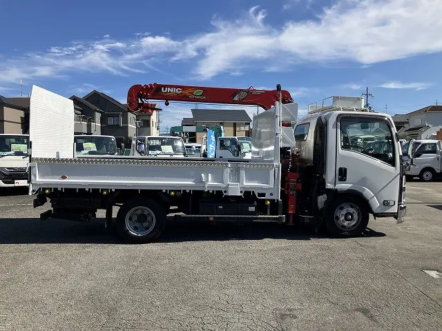 いすゞ エルフ TPG-NPR85AR(2WD)の写真5