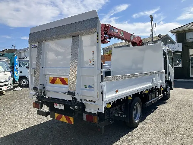 いすゞ エルフ TPG-NPR85AR(2WD)の写真8