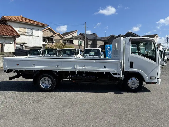 いすゞ エルフ TPG-NMR85AR(2WD)の写真5